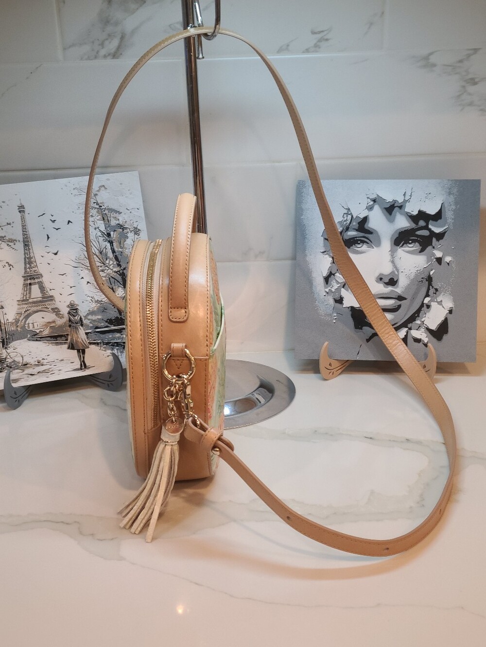 Brahmin Lane Multi Pompano Pineapple Round Crossbody Bag EUC - Picture 6 of 14